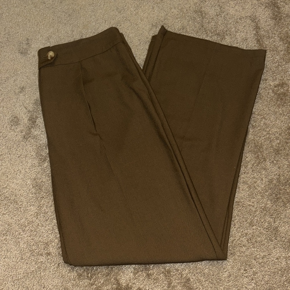 Trendy wide leg brown dress pants